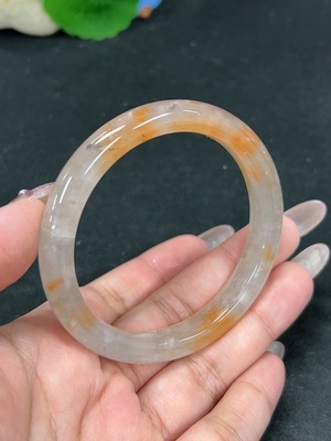 H41946691 非洲翠(独龙玉)正圈手镯 圈口57.6 货品总重约34.8g 有断口