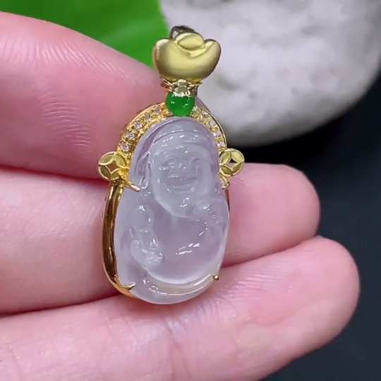 F33893222 Jadeite inlaid God of Wealth pendant 18k total product weight approximately 3.04g including chain