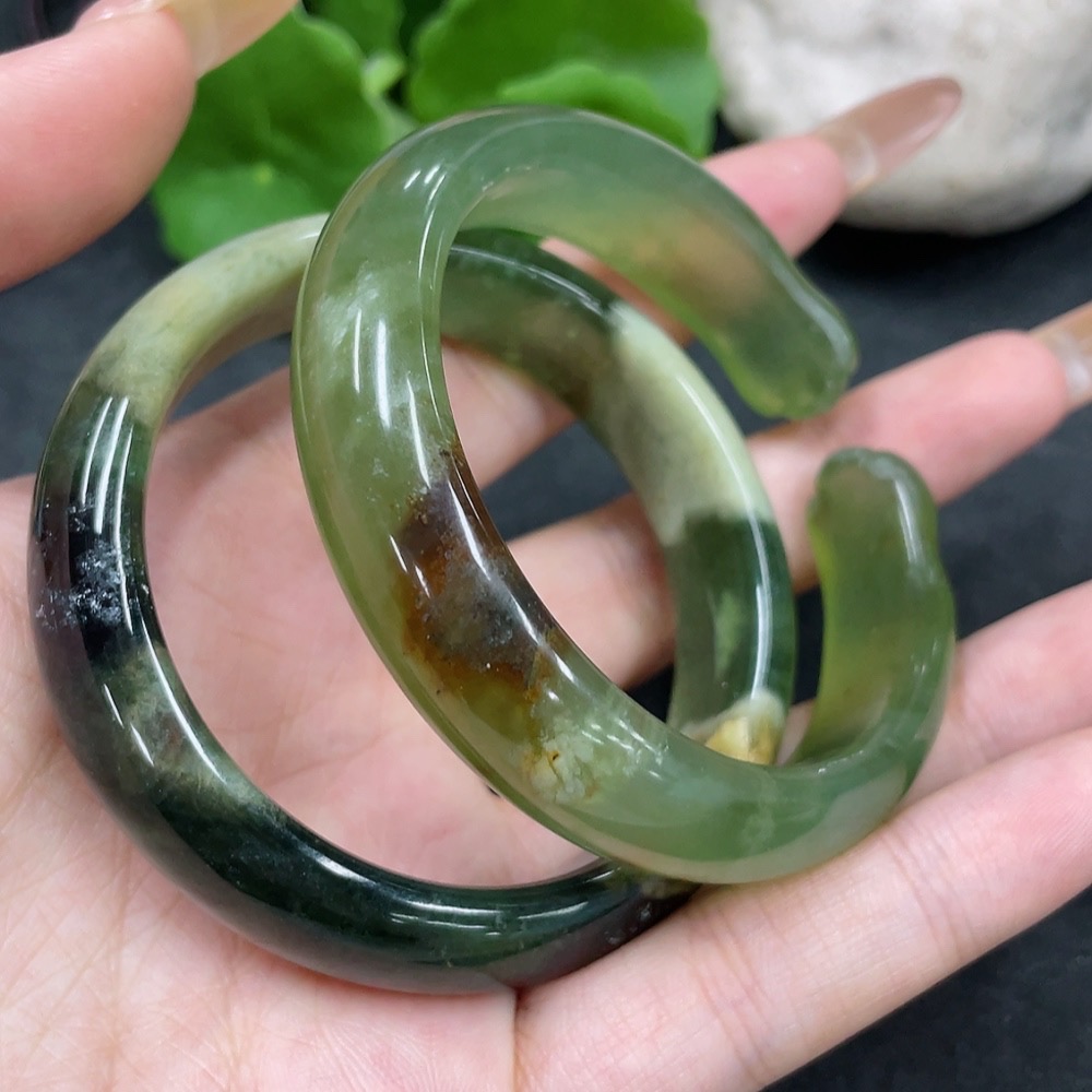 H32797602 Xiuyu (Serpentine Jade)