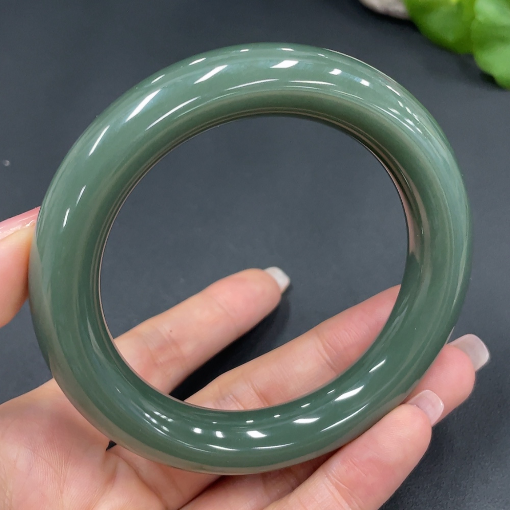 H21338719 Hetian Jade Round Bangle Size 59.3 Total Weight Approx. 81.6g