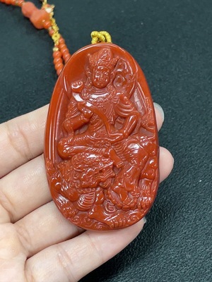 C43151915 南红玛瑙挂件  非金  货品含绳重约71.12克  可见有机物  配珍珠  配石考虑非天然