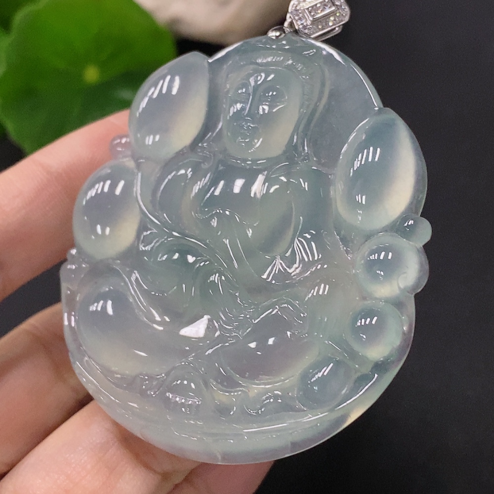 F35088184 Jadeite Guanyin Pendant, Total Weight Approx. 34.1g, 18K Gold Clasp, Set with Diamonds