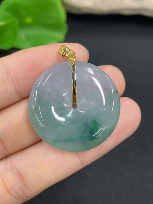 F46515713 翡翠挂件          货品总重约10g  18k