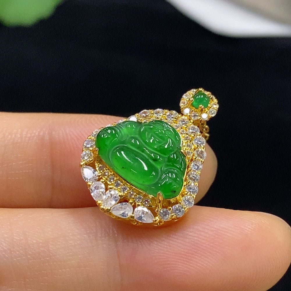 F33929309 Jadeite Buddha Pendant with Inlay Non-Gold Total Weight Approx. 4.73g (Including Chain) Beads Non-Grade A