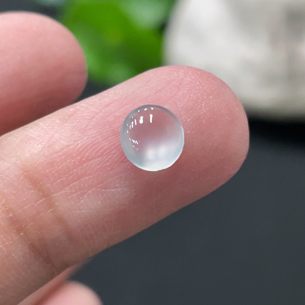 F35146730 Jadeite cabochon, total weight approx. 0.16g