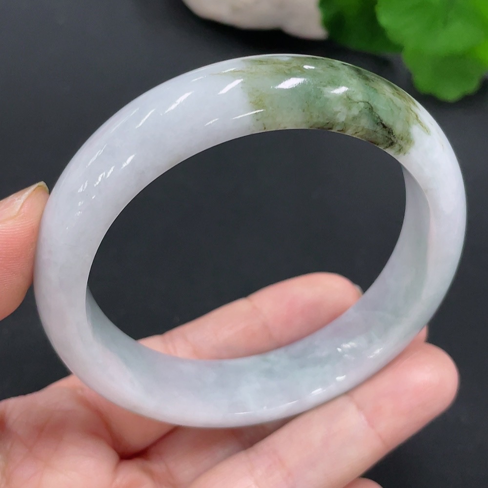 F27152478 Jadeite Round Bangle, 57.5 Inner Diameter, Approx. 64.5g Total Weight