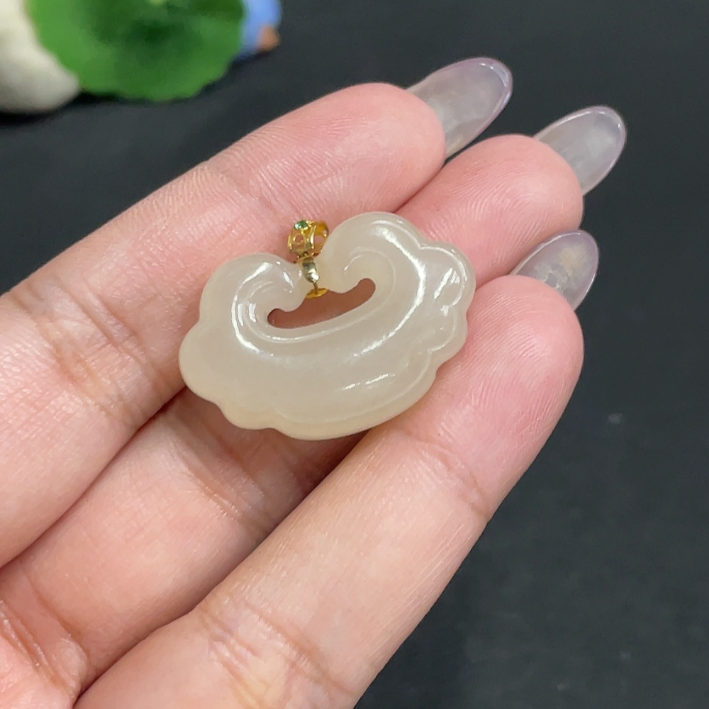 H34957083 Hetian Jade Inlaid Pendant Ruyi Total Weight About 7.9g 18k