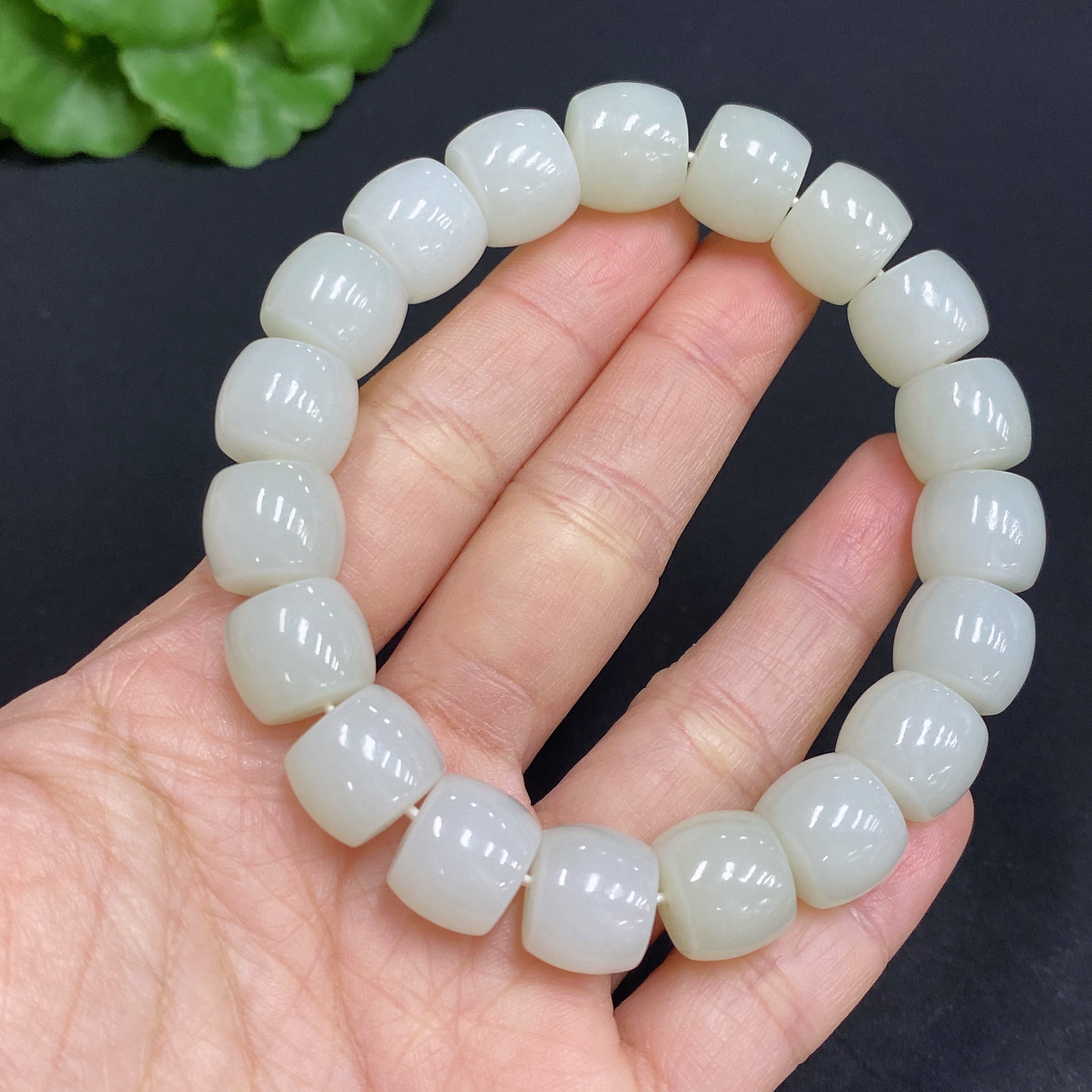 H29328266 Hetian Jade Bracelet, approx. 11.6mm beads, total weight about 52.6g