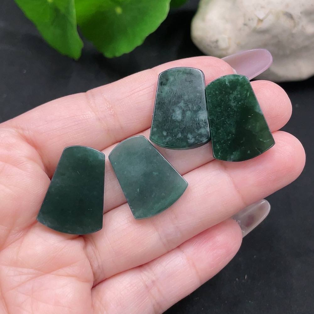 F35128559 Jadeite Plain Pendant Sell as a Lot