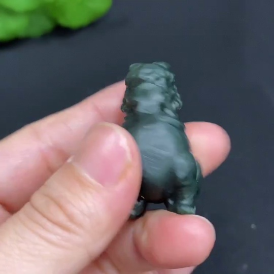 H29429787 Hetian Jade Pendant  Auspicious Beast  Total Weight: approx.28.3g