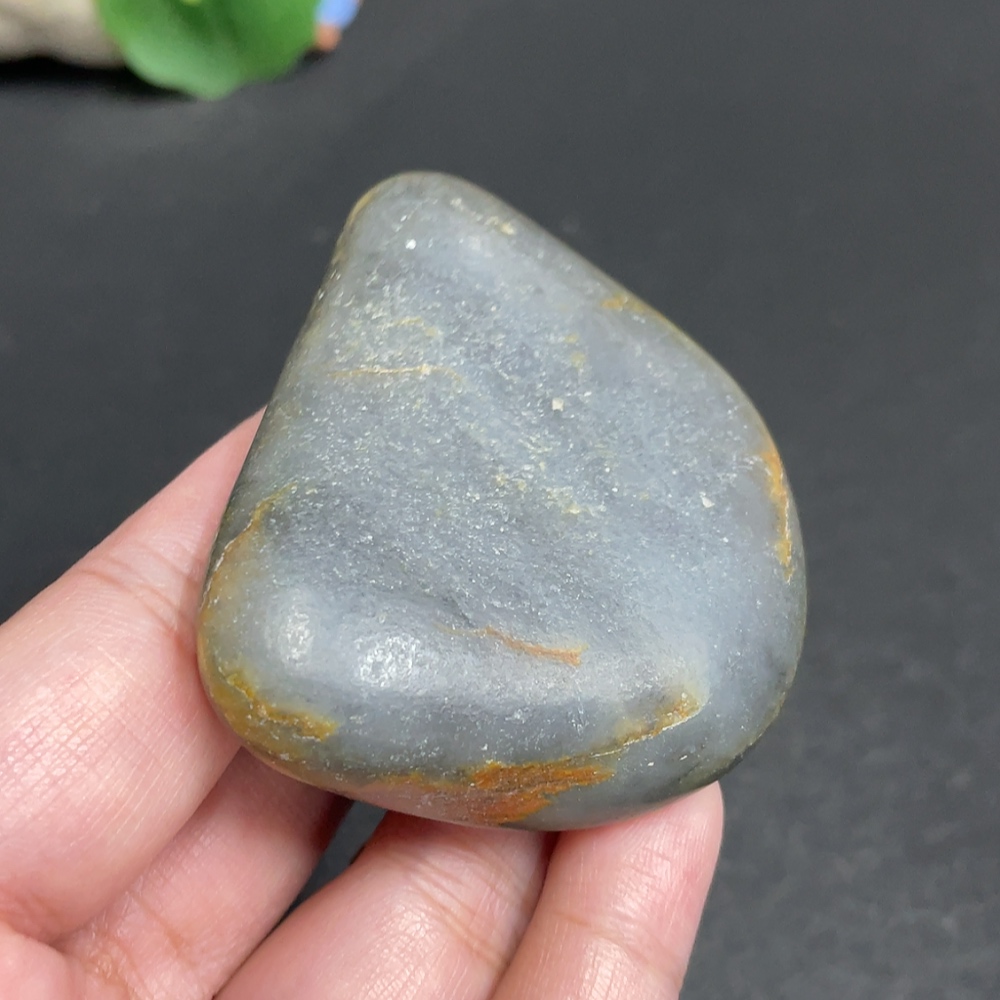 H30462754 Hetian Jade with undetermined skin color origin, total weight about 86g