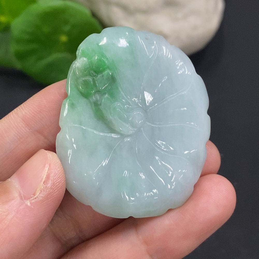F33883416 Jadeite Lotus Leaf Pendant Total Weight Approx. 17.6g