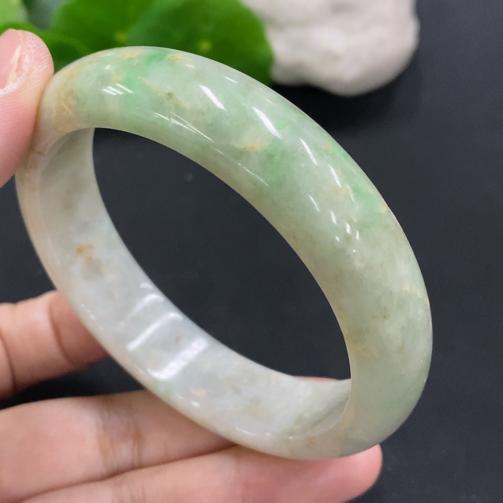 F34000611 Jadeite Round Bangle Size 57.7 Total Weight Approx. 62.7g