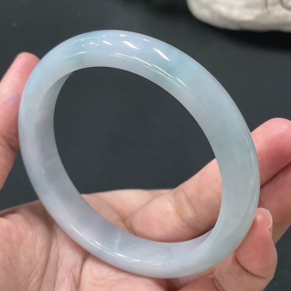 F33910260 Jadeite Round Bangle, Total Weight Approx. 56g, Size 59.9