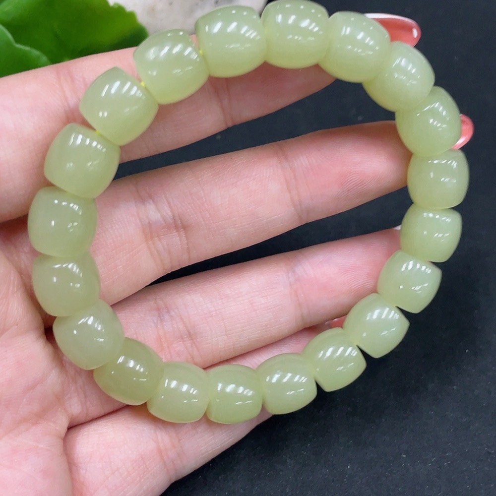 H34027752 Hetian Jade Bracelet, Approx. 9.7mm, Total Weight Approx. 34.2g