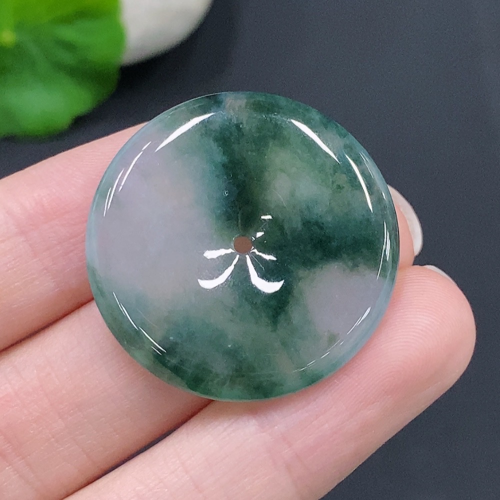 F28294921 JadeitePeace Pendant