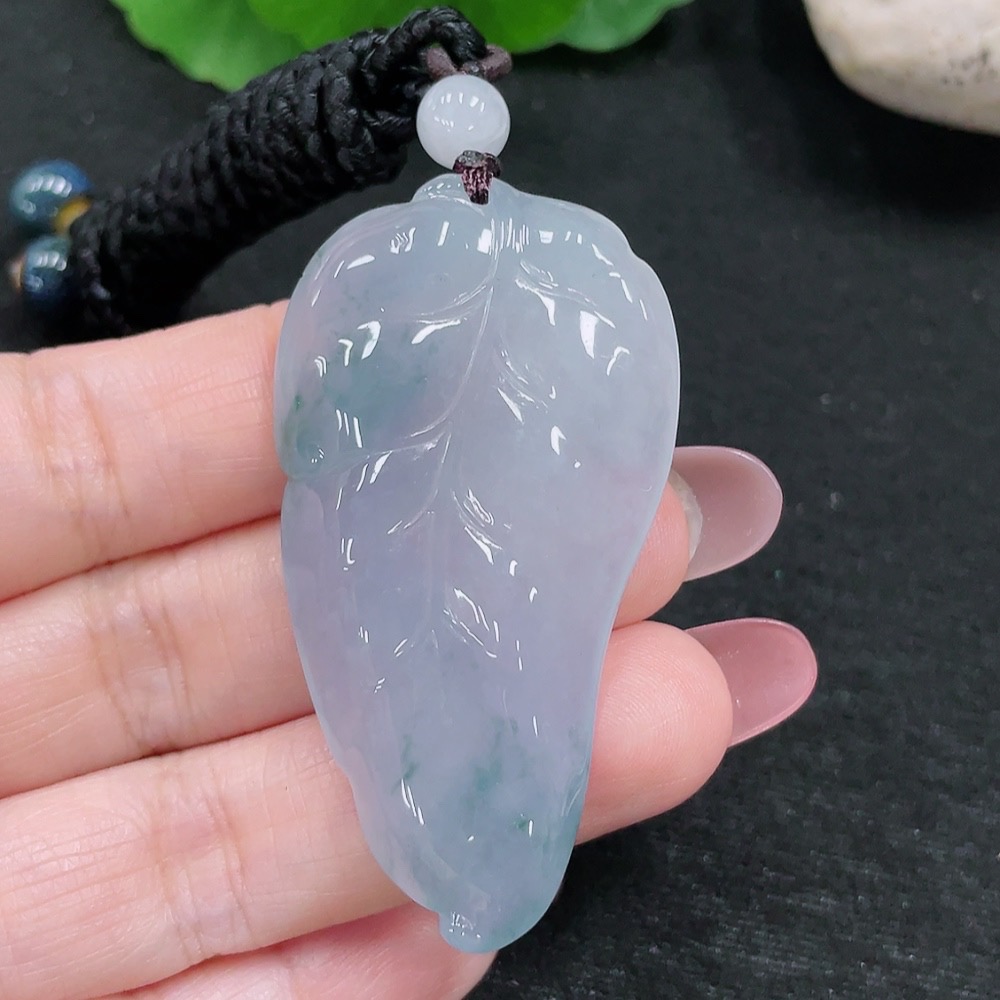 F32809328 Jadeite Leaf Pendant Total Weight Approx. 25.8g (including rope weight)