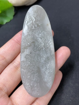 H44261403 和田玉挂件    山水   货品总重约52.3g     含其他矿物成份