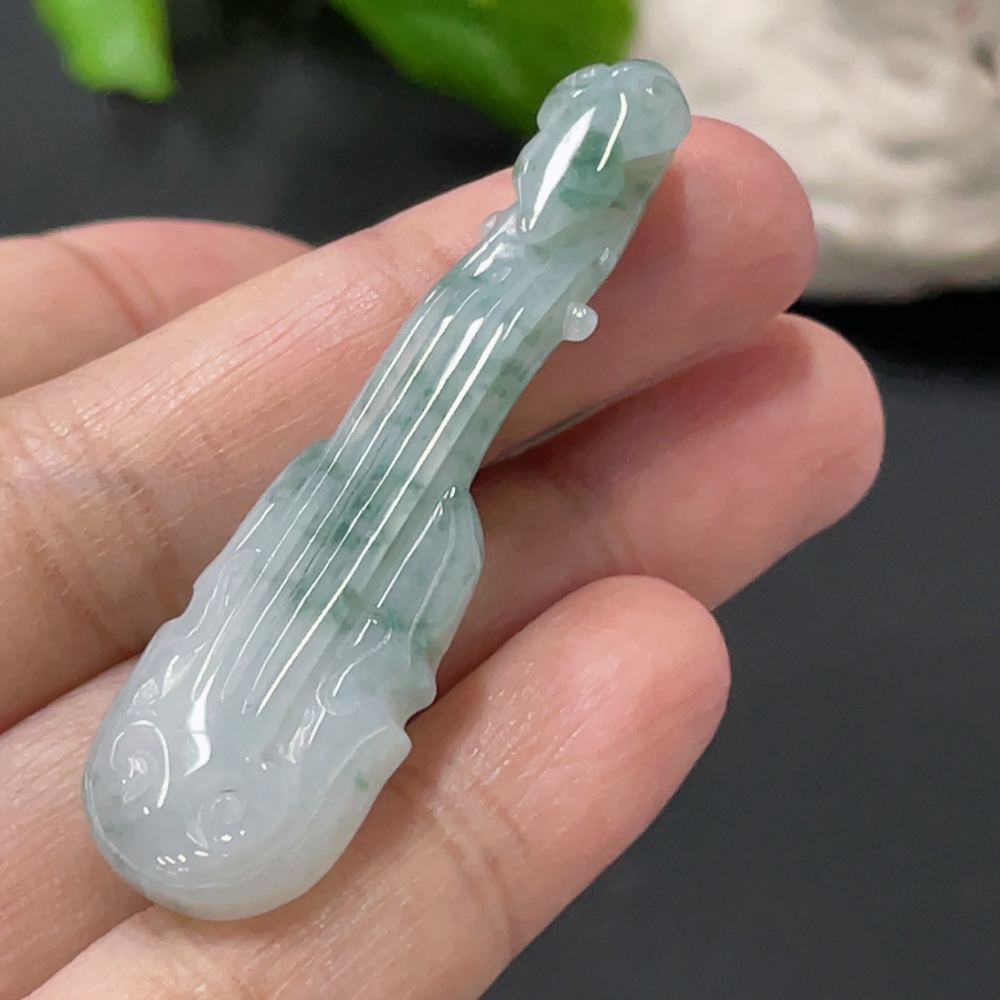 F35108711 Jadeite Soulmate Pendant