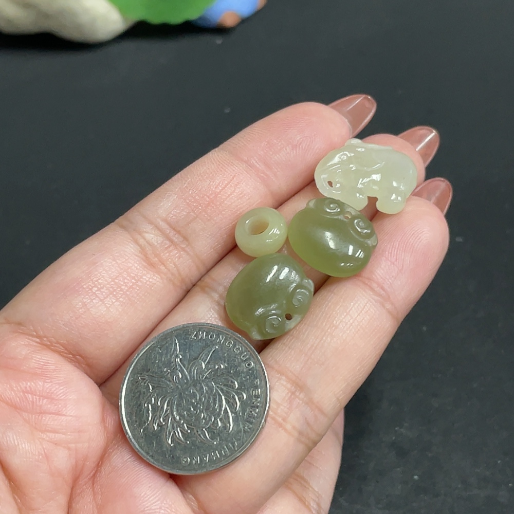 H34005028 Hetian Jade Pendant Total Weight Approx. 6.4g