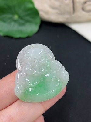 F46545799 翡翠佛公挂件 货品总重约8.7g