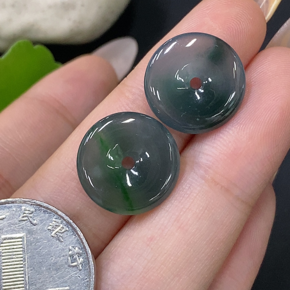 F29416929 Jadeite Pendant Sell as a Lot