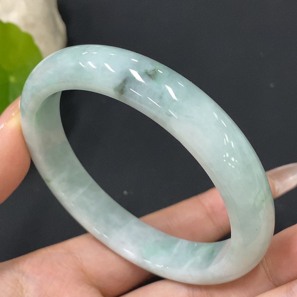 F30454931 Jadeite Regular Bangle
