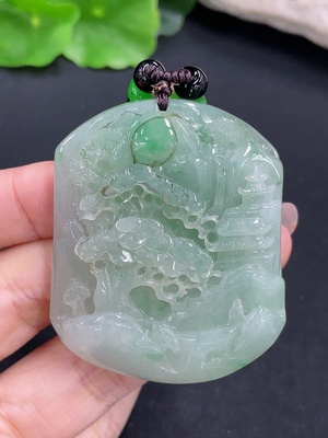 F42971295 翡翠挂件 山水 含绳货品总重约74.65g