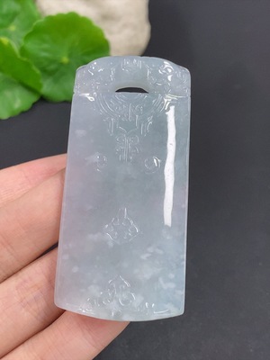 F41933240 翡翠仿古挂件 货品总重量约30克