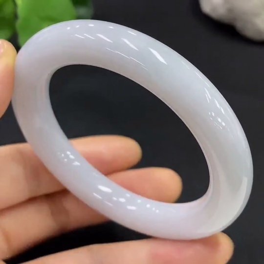 F22478896 Jadeite Round Bangle Size 53.7 Total Weight 61.412g