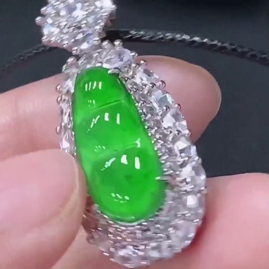 F31613490 Jadeite Inlaid Lucky Bean Pendant Non-Gold Total Weight Approx. 6.66g with Cord