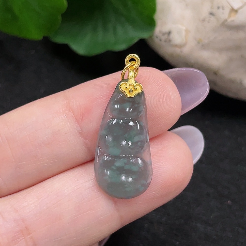 F34965485 Jadeite Blessing Bean Pendant Total Weight Approx. 1.5g (Non-gold Inlaid)