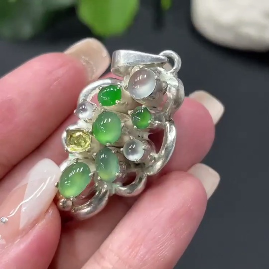 F16805063 Jadeite Cabochon Non-Gold Inlaid Sell as a Lot Total Weight 14.109g