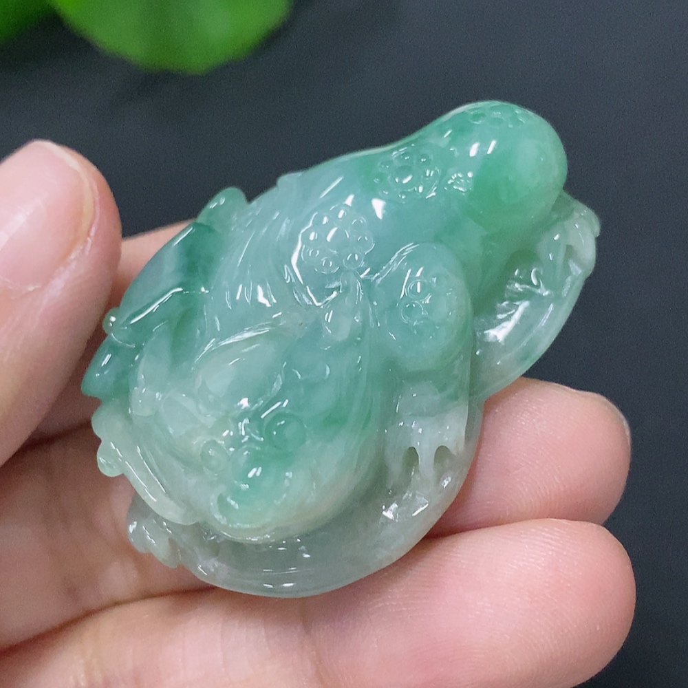 F31587694 JadeitePendant Golden Toad