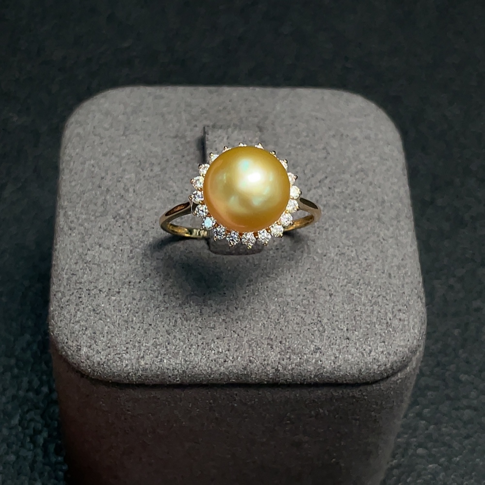 C33871581 18K Gold Seawater Pearl Ring, Color Origin Undetermined, Non-Diamond, Total Weight Approx. 2.55g, Stone Size 9.3mm, Size 15