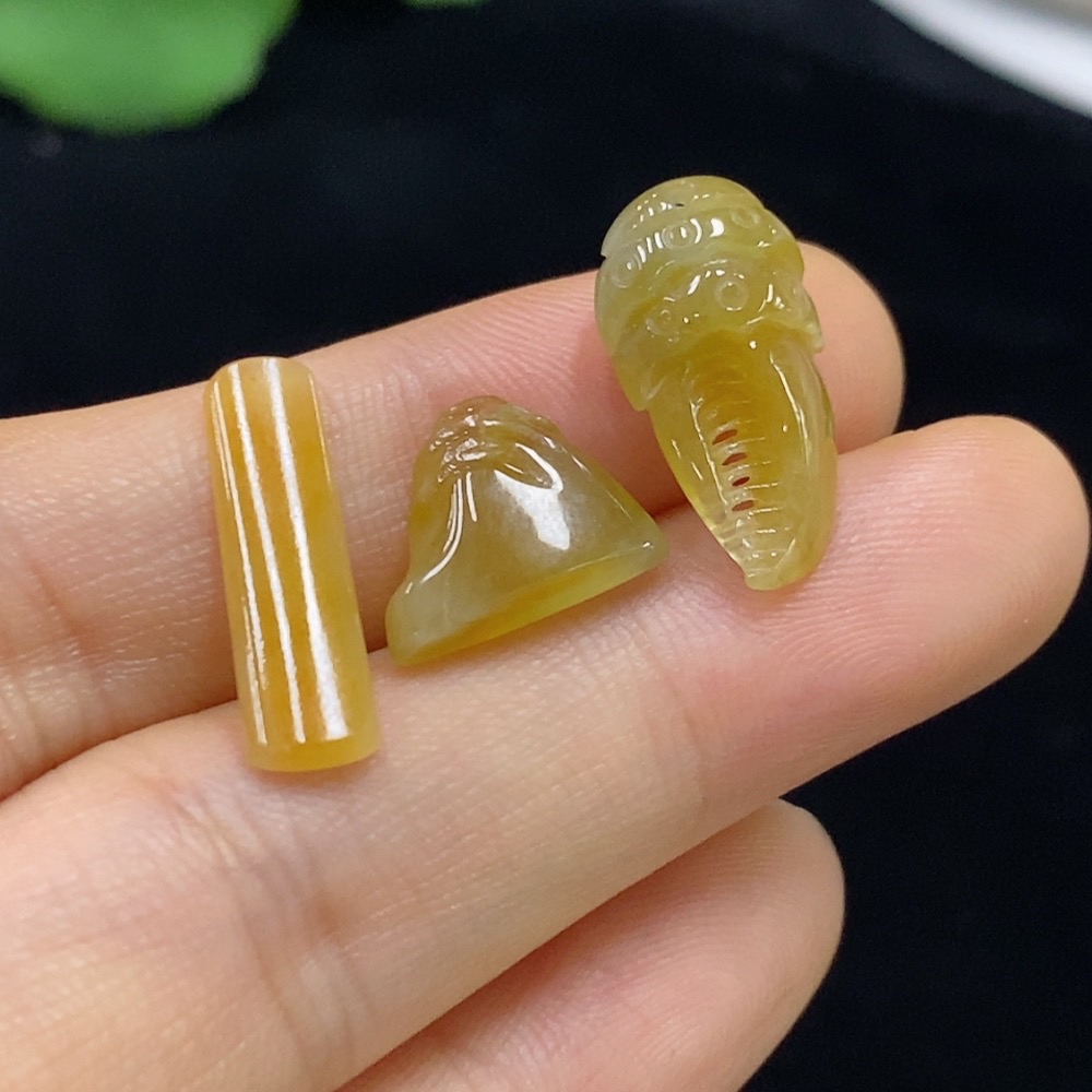 F32789814 color origin undetermined