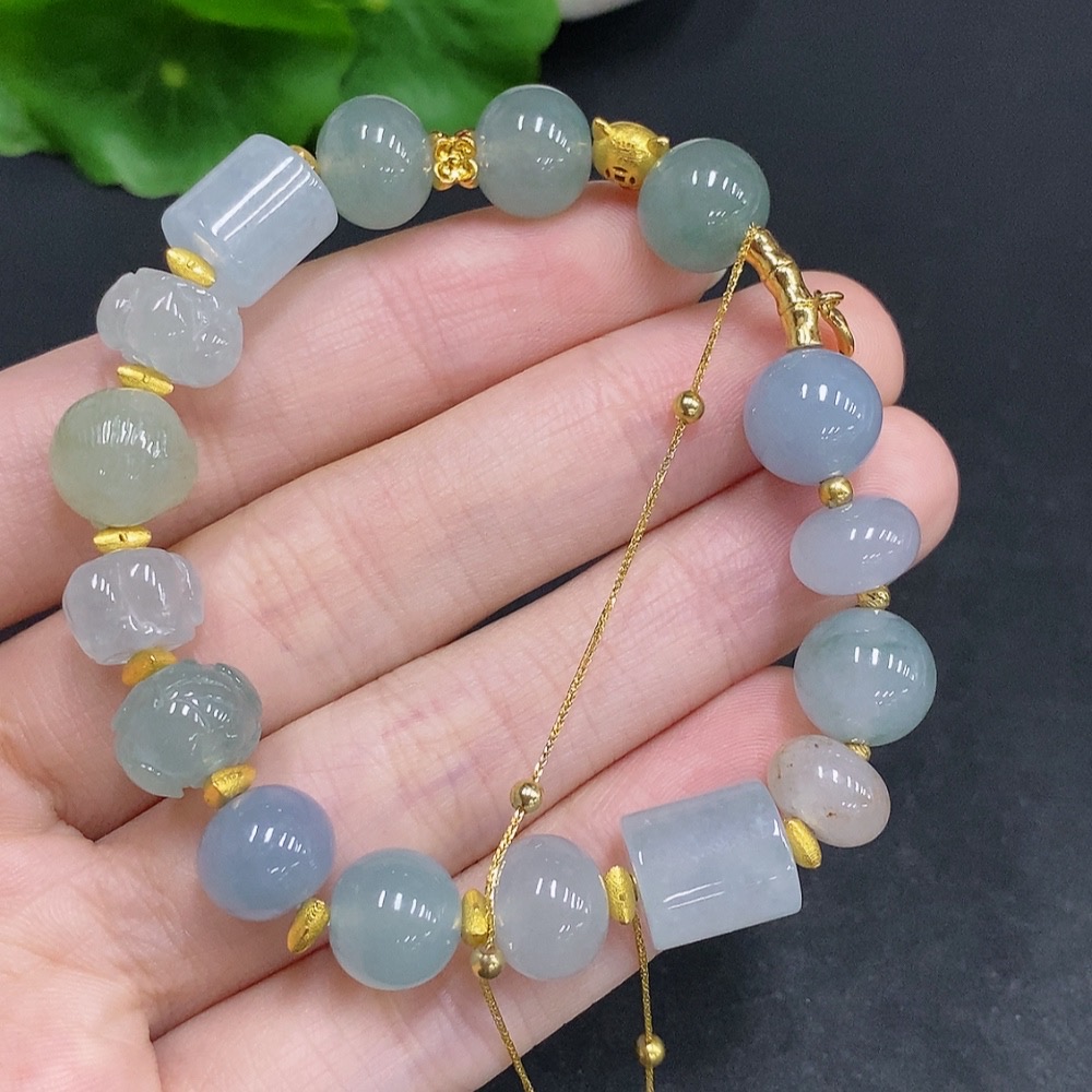 F33941168 Jadeite Bracelet Suspected Red Marked as Gold-Plated, Chain Unmarked Surface Gold Content 75%, Other Unmarked Surfaces Gold Content 63%, Total Weight Approx. 25.7g, Size 9.9mm