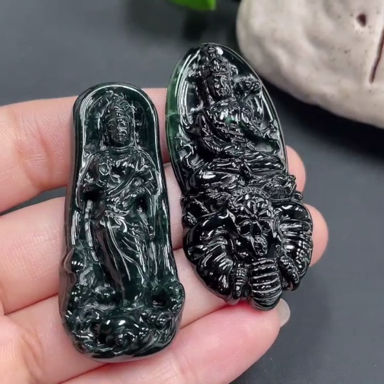 F19151881 Jadeite Pendant Guanyin Sell as a Lot