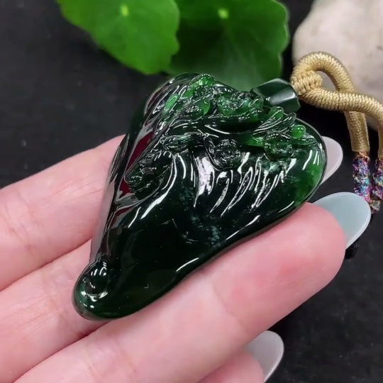 F33898320 Jadeite Deer Pendant Total Weight Approx. 24.7g (Including Rope Weight)