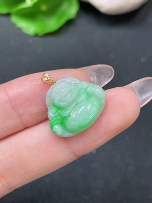 F34021382 Jadeite Pendant Buddha in 18k, Total Weight Approx. 2.36g