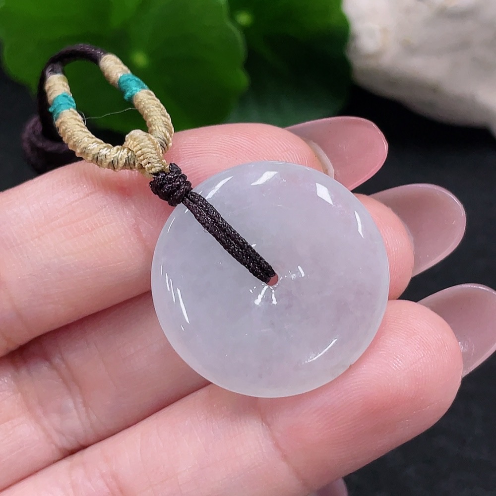 F32736386 Jadeite Peace Knot Pendant Total weight about 6.8g (including rope weight)