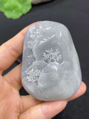 H41908630 和田玉手把件   山水   货品总重约（含绳）117.3g