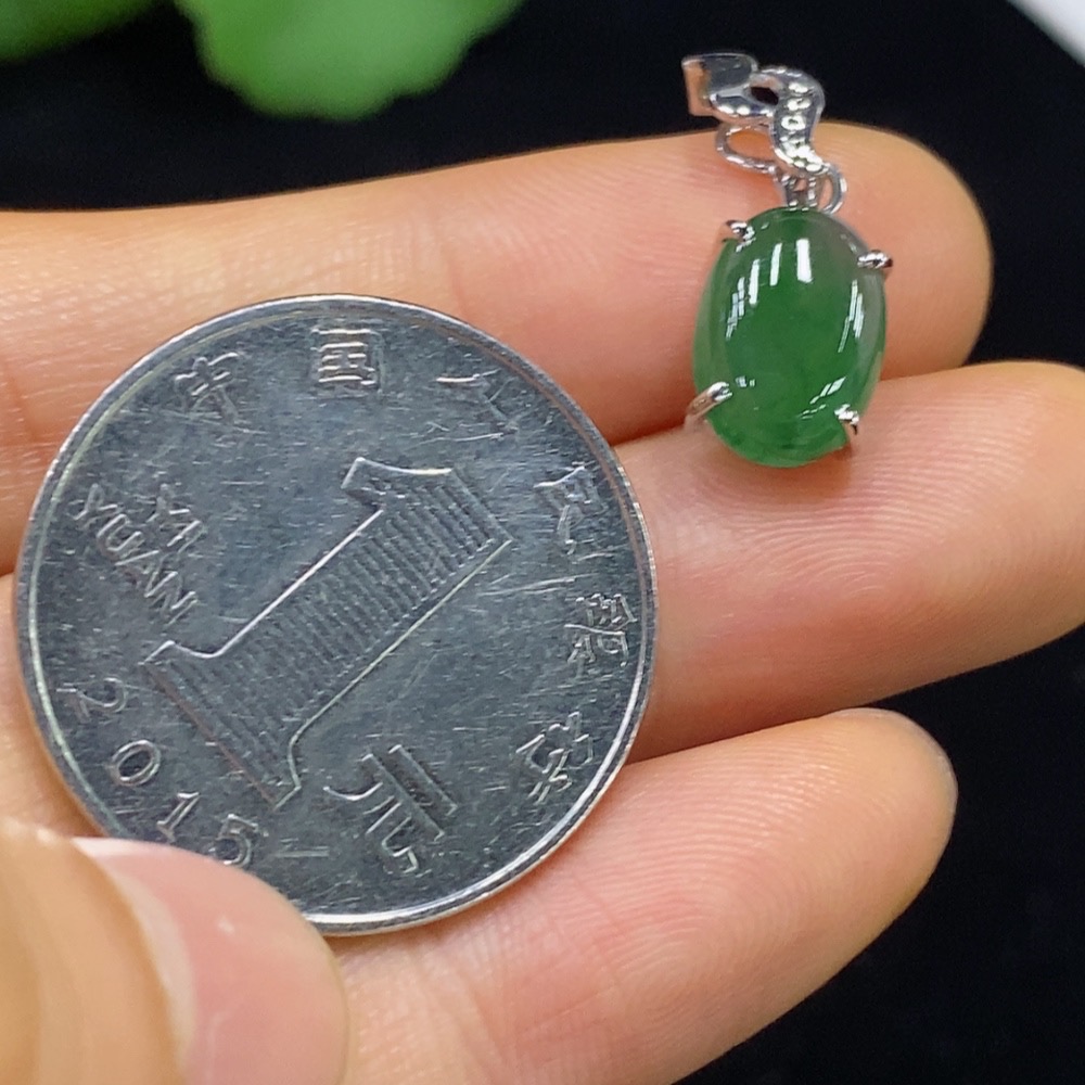 F34074841 Jadeite Cabochon Inlay Pendant Non-Gold Total Weight Approx. 1.55g
