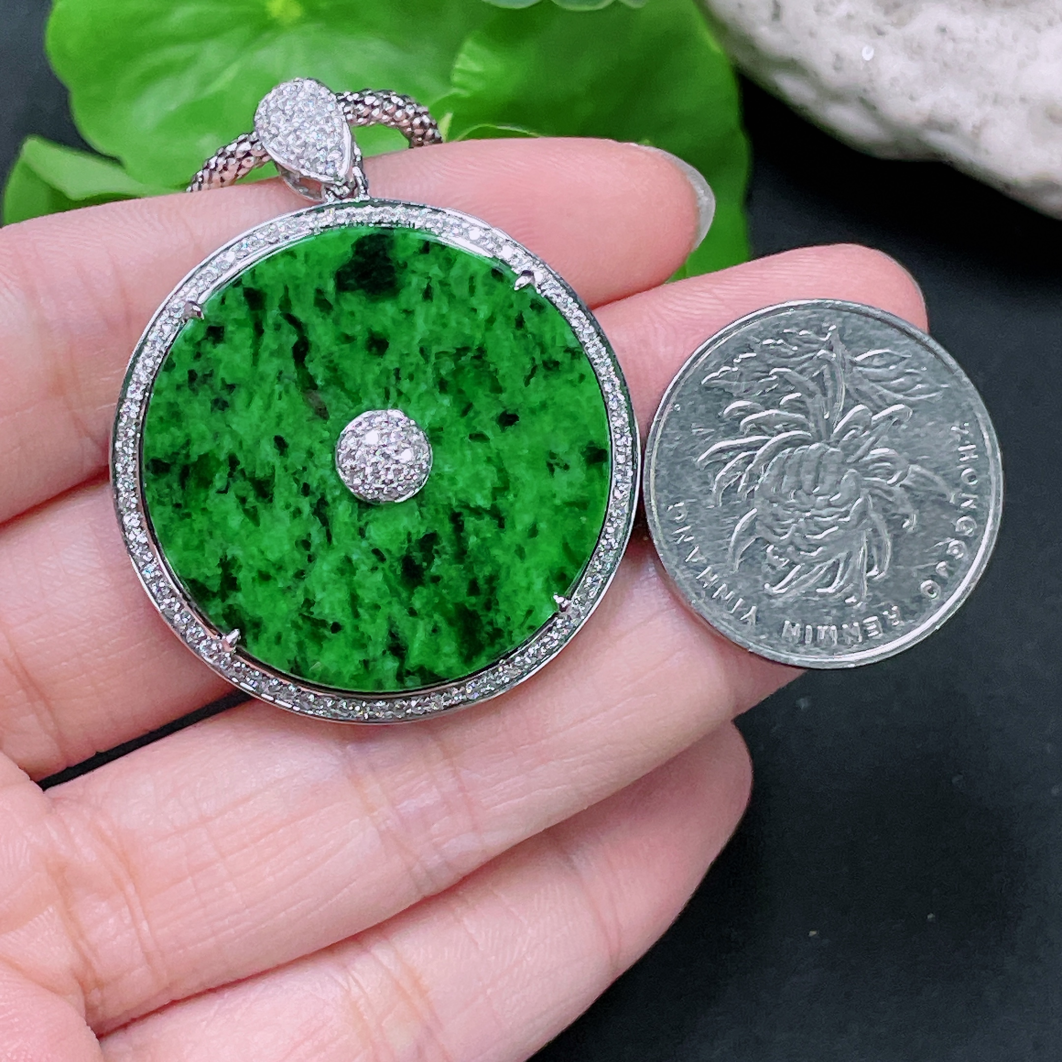 F33918468 Jadeite Inlaid Pendant 18K Gold Total Weight Approx. 28.8g (With Diamond Accents) (Including Chain Weight) (Containing Other Mineral Components)