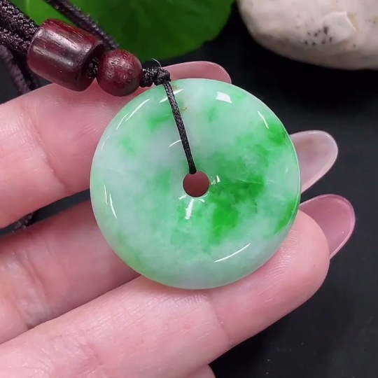 F34032021 Jadeite Safety Buckle Pendant Total weight about 11.8g (including rope weight)