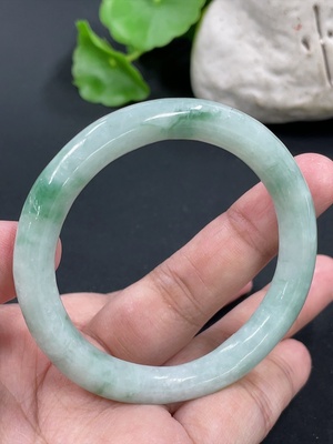 F42973805 翡翠平安环/圆条  货品总重约29.09g 有修补 48.2圈口