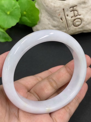 F46525811 翡翠正圈手镯 货品总重约65.88g 59.5圈口