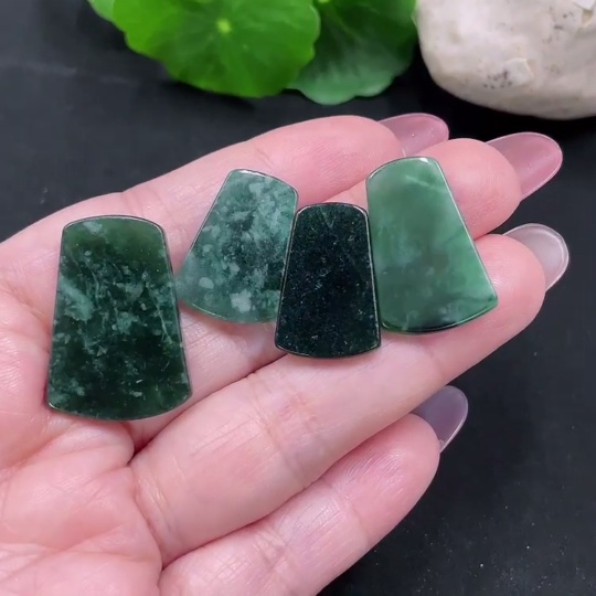 F34982869 Jadeite Plain Pendant Sell as a Lot