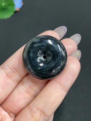 H33930359 Hetian Jade Pendant, Peace Knot, Total Weight Approx. 17.9g