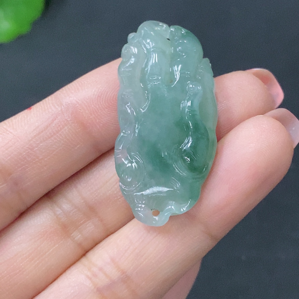 F27046774 Jadeite Pendant Bead Strand Sell as a Lot